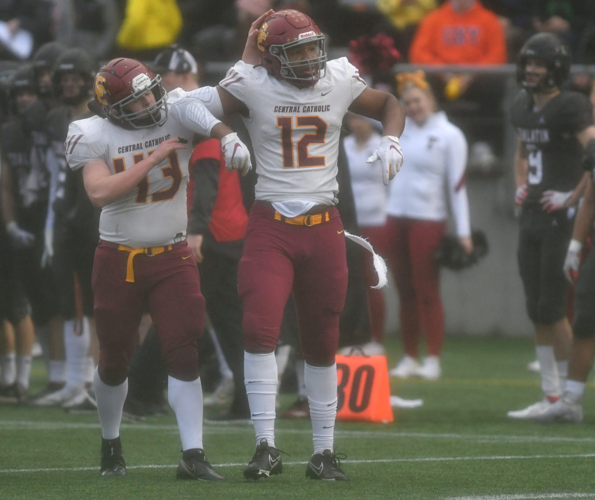 Central-Catholic.Tualatin.6A-football-final.Taylor-Balkom.53